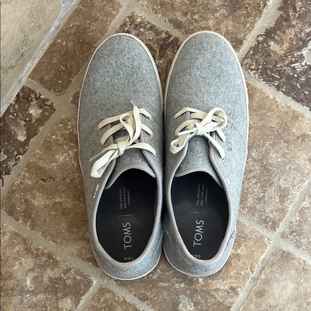 Toms Gray Oxford Derbys with Minimalist Design